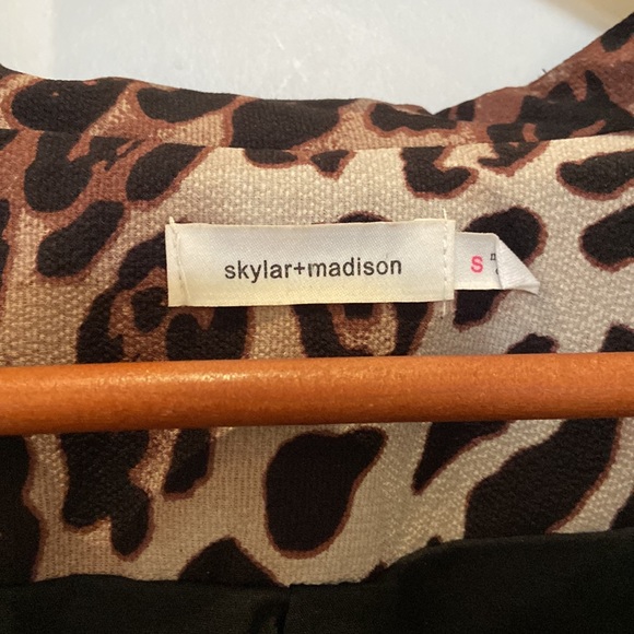 Leopard Print Blazer - Picture 2 of 3